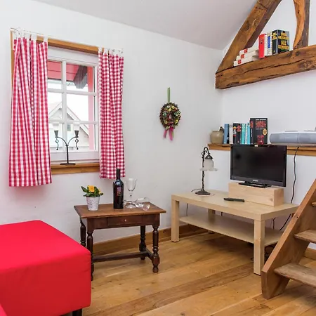 Modernes Apartment Mit Parkplatz In Der Eifel Apartmán