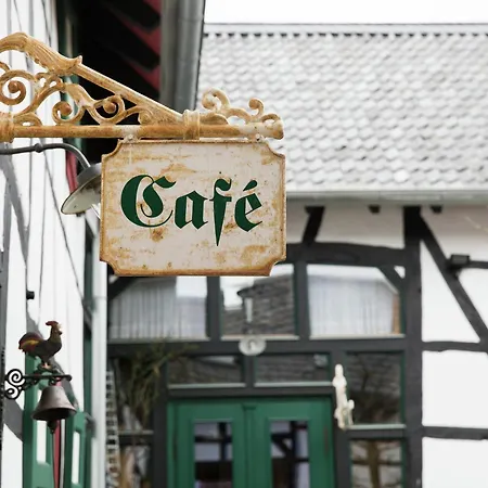 Modernes Apartment Mit Parkplatz In Der Eifel *