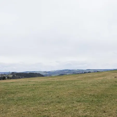 Modernes Apartment Mit Parkplatz In Der Eifel *